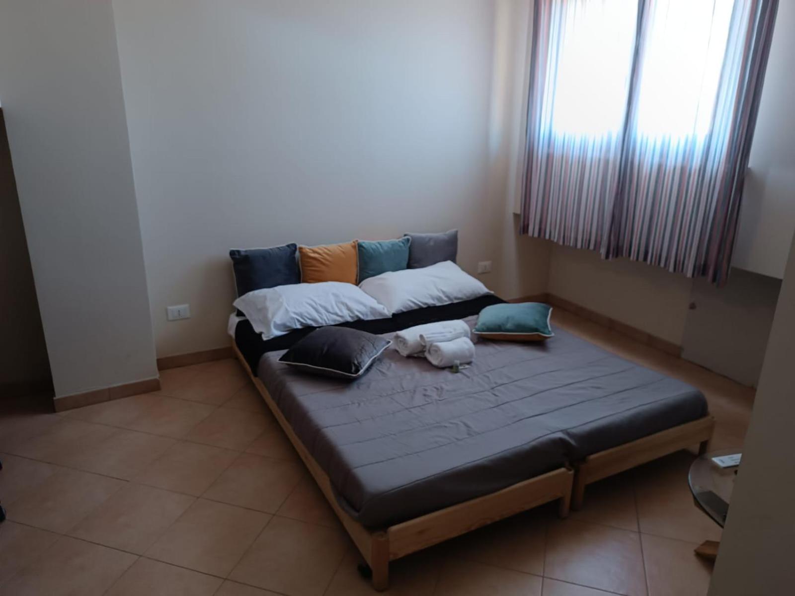 Casa vacanze Fronte Metro C, Parcheggio, Wi-fi, A/c Roma